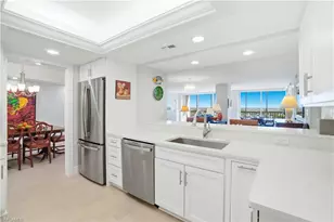 5601 Turtle Bay Dr, Naples, FL 34108 - Photo 5