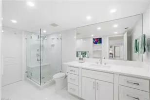 5601 Turtle Bay Dr, Naples, FL 34108 - Photo 13