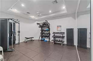 5601 Turtle Bay Dr, Naples, FL 34108 - Photo 23