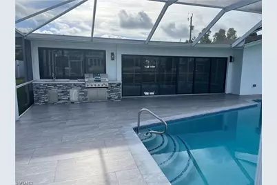 5313 Bayview Ct, Cape Coral, FL 33904 - Photo 3