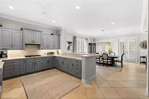 2864 Tiburon Blvd E, Naples, FL 34109 - Photo 7