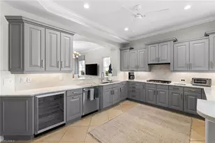 2864 Tiburon Blvd E, Naples, FL 34109 - Photo 11