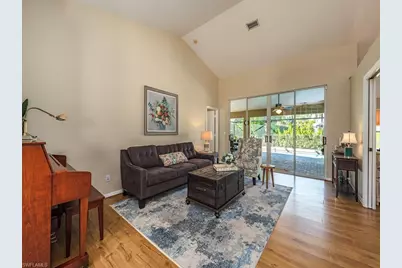 579 Raven Way, Naples, FL 34110 - Photo 7