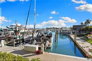 900 Broad Ave S, Naples, FL 34102 - Photo 19