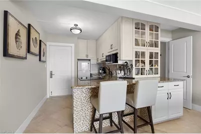 900 Broad Ave S #110, Naples, FL 34102 - Photo 21