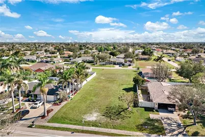 1813 Academy Blvd, Cape Coral, FL 33990 - Photo 3