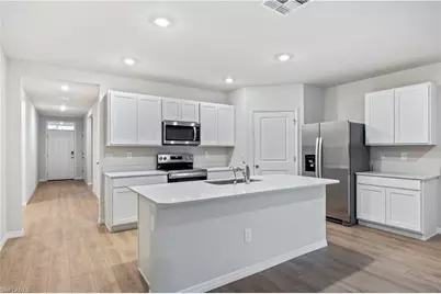 4106 25th St SW, Lehigh Acres, FL 33976 - Photo 9