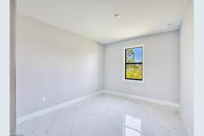 817/819 Eisenhower Blvd, Lehigh Acres, FL 33974 - Photo 15