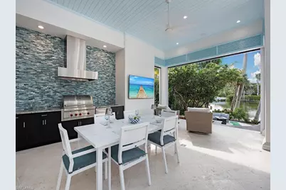 2375 Lantern Ln, Naples, FL 34102 - Photo 37