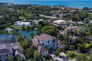 2375 Lantern Ln, Naples, FL 34102 - Photo 45