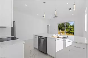 535 Manhattan St E, Lehigh Acres, FL 33974 - Photo 7