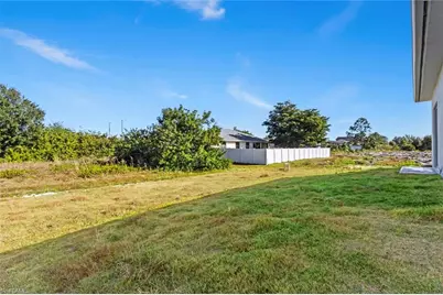 535 Manhattan St E, Lehigh Acres, FL 33974 - Photo 25