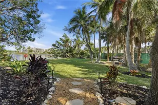 21697/699 Indian Bayou Dr, Fort Myers Beach, FL 33931 - Photo 5