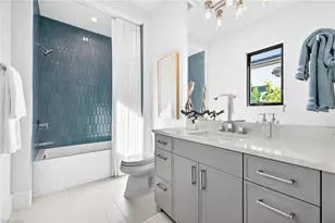 2051 Cambridge Pk Dr, Naples, FL 34109 - Photo 27