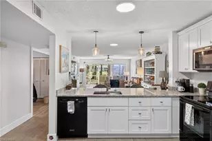 3665 Amberly Cir, Naples, FL 34112 - Photo 3