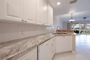 5417 Cove Cir, Naples, FL 34119 - Photo 11