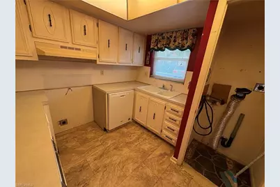 325 Charlemagne #101A, Naples, FL 34112 - Photo 9