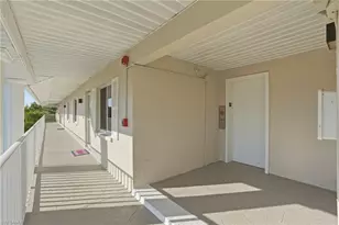 3021 Sandpiper Bay Cir, Naples, FL 34112 - Photo 35