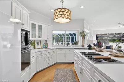 129 Edgemere Way S, Naples, FL 34105 - Photo 23