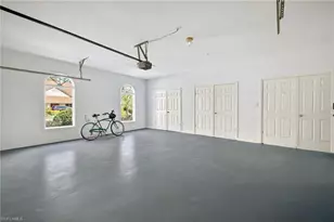 129 Edgemere Way S, Naples, FL 34105 - Photo 49