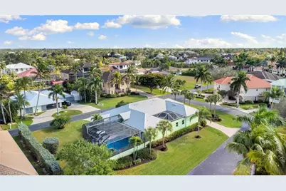 27190 Driftwood Dr, Bonita Springs, FL 34135 - Photo 45