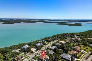 560 Inlet Dr, Marco Island, FL 34145 - Photo 29