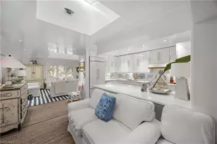 295 6th St N, Naples, FL 34102 - Photo 9