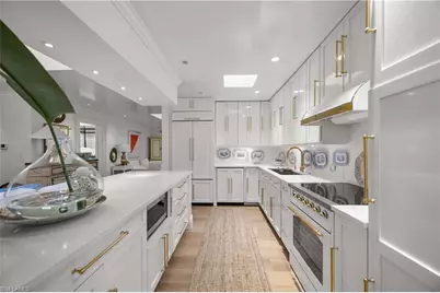 295 6th St N, Naples, FL 34102 - Photo 7