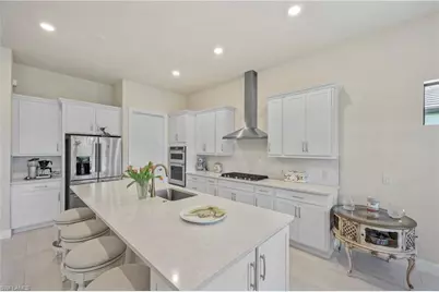 2048 Yellowfin Cir, Naples, FL 34114 - Photo 9