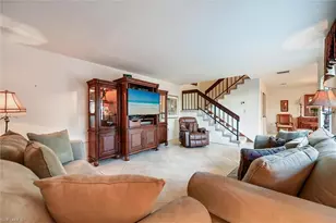 185 Lake Point Ln, Naples, FL 34112 - Photo 15