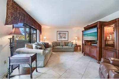 185 Lake Point Ln #8B, Naples, FL 34112 - Photo 11