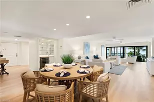 2171 Gulf Shore Blvd N, Naples, FL 34102 - Photo 9