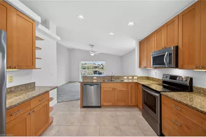 7611 Cameron Cir, Fort Myers, FL 33912 - Photo 5