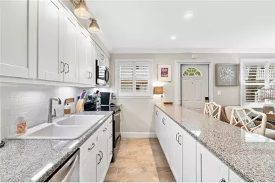 980 7th Ave S #108, Naples, FL 34102 - Photo 11