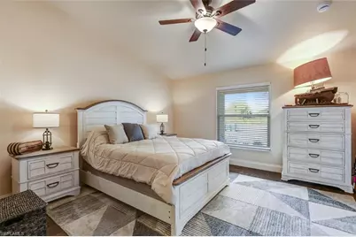 2420 41st Ave NE, Naples, FL 34120 - Photo 9