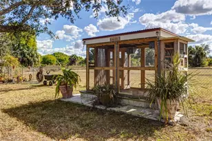 2420 41st Ave NE, Naples, FL 34120 - Photo 31