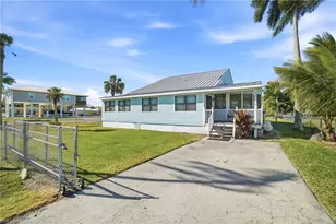 407 Copeland Ave N, Everglades City, FL 34139 - Photo 17