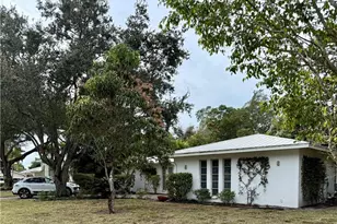 347 Burning Tree, Naples, FL 34105 - Photo 9