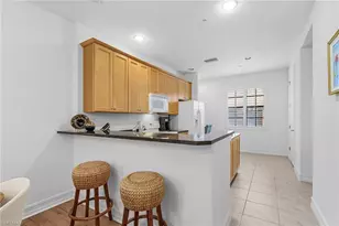 9118 Chula Vista St, Naples, FL 34113 - Photo 11