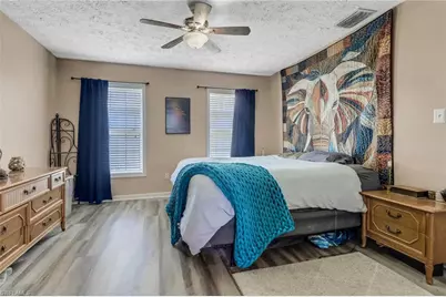 398 Leawood Cir, Naples, FL 34104 - Photo 13