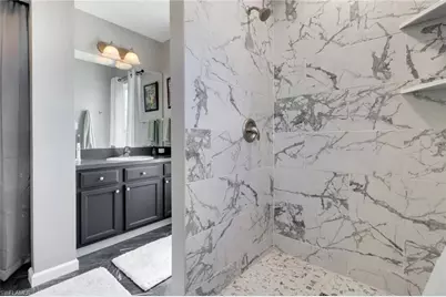 398 Leawood Cir, Naples, FL 34104 - Photo 17