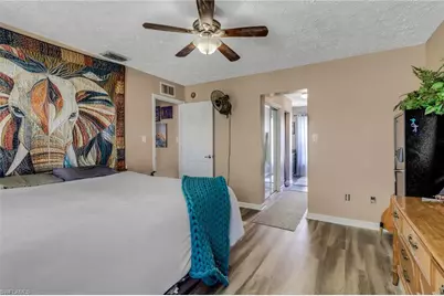 398 Leawood Cir, Naples, FL 34104 - Photo 15