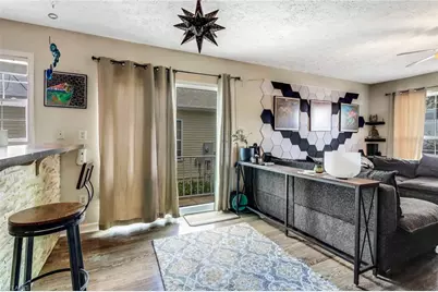 398 Leawood Cir, Naples, FL 34104 - Photo 7