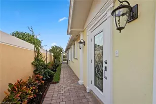 7594 Rozzini Ln, Naples, FL 34114 - Photo 3
