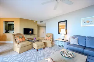 2841 Citrus Lake Dr, Naples, FL 34109 - Photo 7