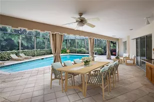 748 Willowhead Dr, Naples, FL 34103 - Photo 5