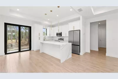 2737 48th Ave NE, Naples, FL 34120 - Photo 7