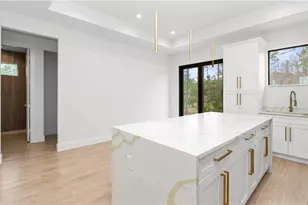 2737 48th Ave NE, Naples, FL 34120 - Photo 11