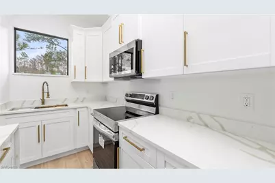 2737 48th Ave NE, Naples, FL 34120 - Photo 13