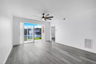 3250 Cypress Glen Way, Naples, FL 34109 - Photo 7